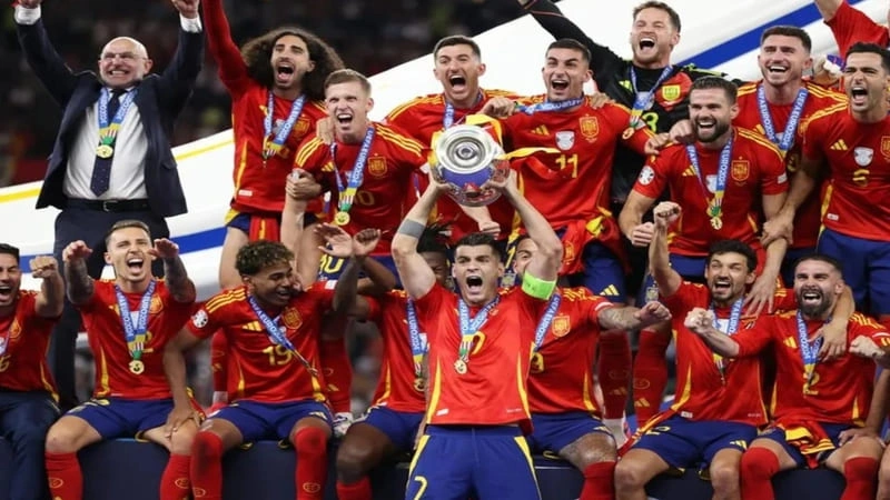 Những cái tên nổi bật khác trong cuộc đua top ghi bàn Euro